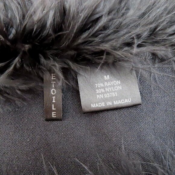 Etoile Medium Boat Neck Feather Embroidered Heart Valentines Pullover Sweater - Picture 5 of 7